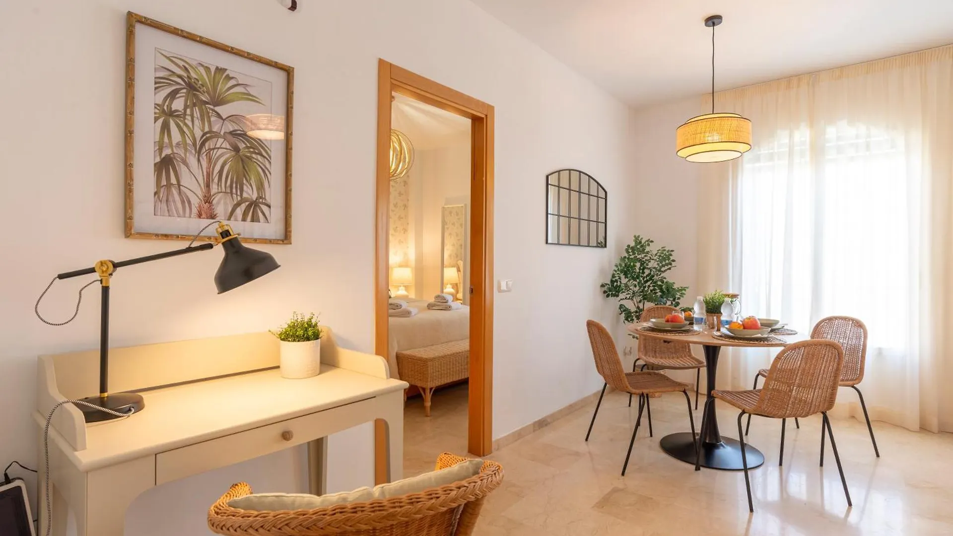 Apartment & Pool In Malaga City Center